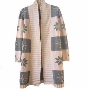Chadwicks Women’s Open Front knit Cardigan size Medium